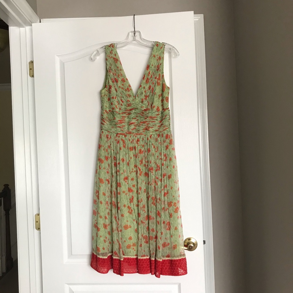Lovely Size 8 Kay Unger dress.